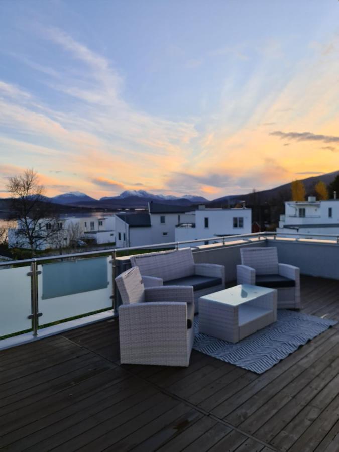 Great Villa With Amazing View トロムソ エクステリア 写真